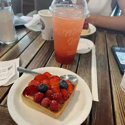 Merry Berry Cafe