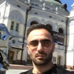 Олександр Кривошея масажист