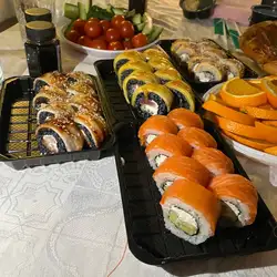 Black Salmon Sushi