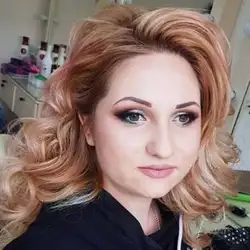 Олена Большакова