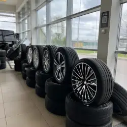 Шинний сервіс TIRESHOP - Київ, Столичне шосе