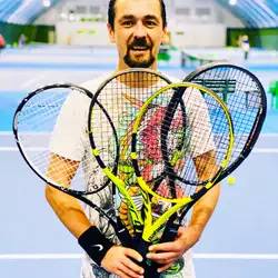 Інструктор із тенісу