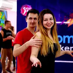 Школа танцю SalsaBO